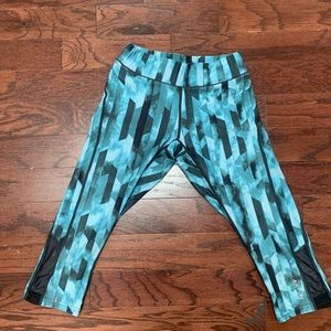 Blue Patterned Cropped Leggings